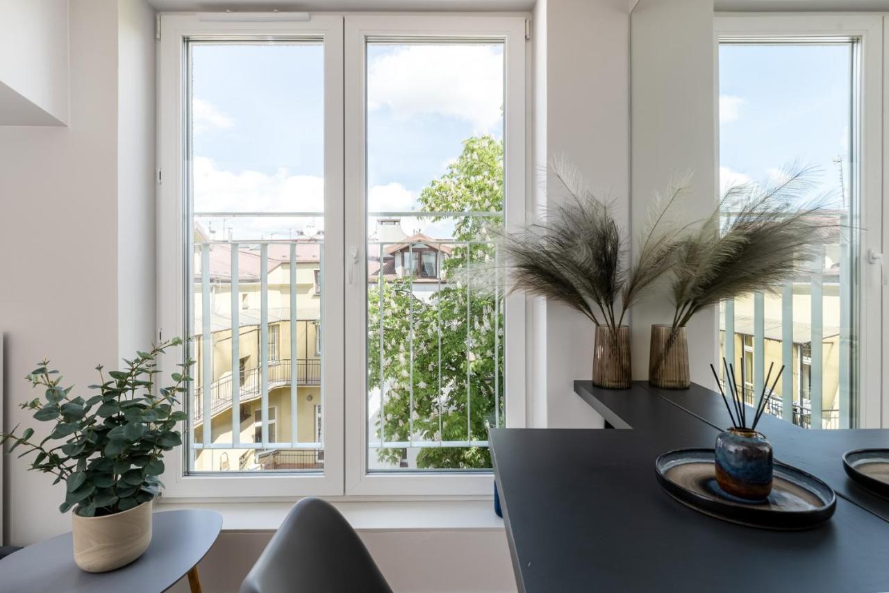 Smart Apartments - Old Town & Main Train Station - By Upstairs — Photos 1